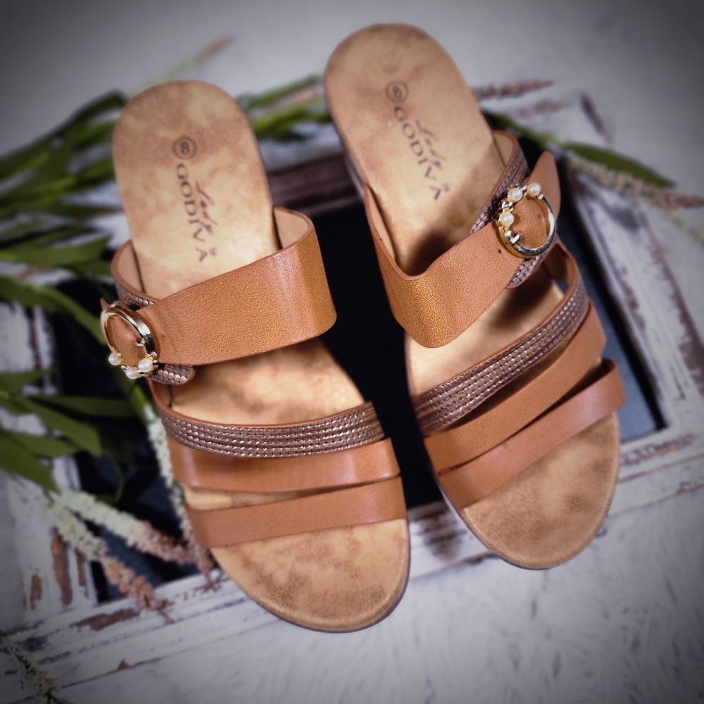 Lady Godiva Lightweight Brown Wedge Sandals 8